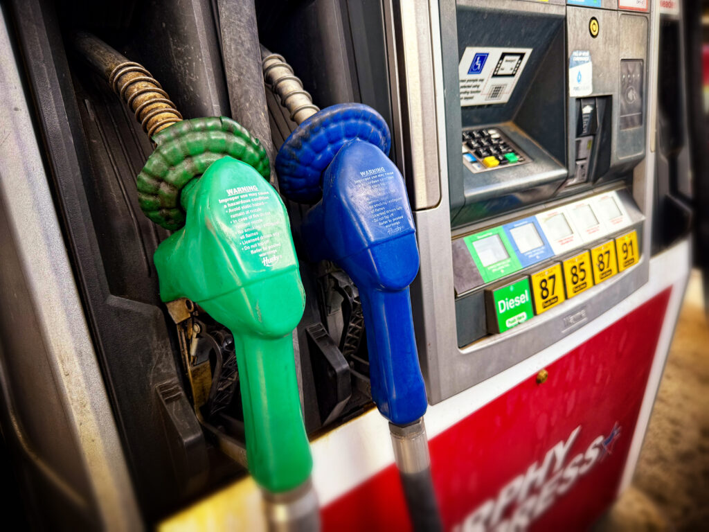 Governo renova por mais um mês subvenção de R$ 2,12 por litro de diesel