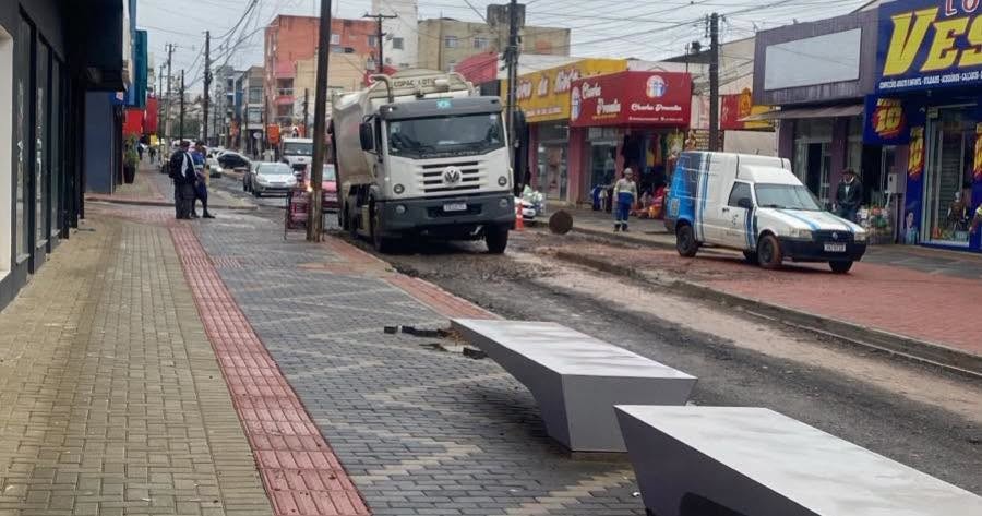 Obras de revitalização da Avenida Horácio Klabin, no centro de Telêmaco Borba